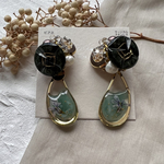 お花とヴィンテージボタン　ピアス　2way