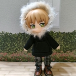 フェイクファー付きフードパーカーと黒チェックパンツセット☆ねんどろいどどーる専用服
