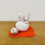 ☆現品限り☆⚮̈ミナペルホネン ハンドメイド⚮̈卵うさぎのお飾り 干支 置物 sometimes lucky／celebrate