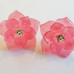 韓紅（からくれない）色の花☆ピアス・イヤリング