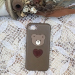 くまさんの本革スマホケース🧸サンドカーキ 背面型 iPhone ヌメ レザー シンプル 韓国 かわいい