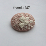 刺繍ブローチ