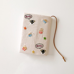 【オーダー品】シュナウザーとポップコーン刺繍のブックカバー【文庫本サイズ】
