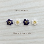 小さいお花のピアスセット　パープル/ホワイト　約7ミリサイズ　simeピアス　ラッピング無料　プレゼントにも　サージカルステンレス　イヤリング対応　お色変更承ります