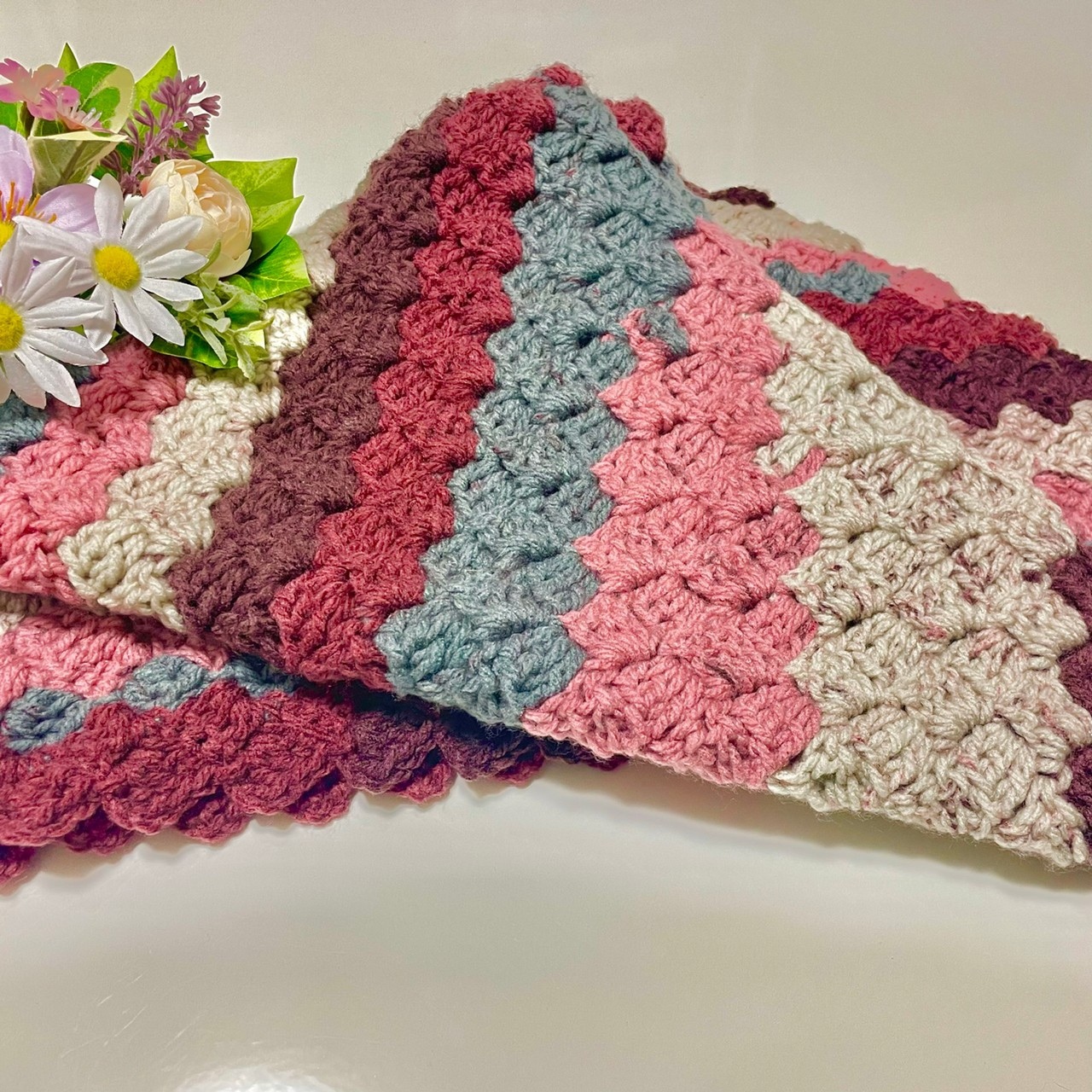 手編み　三角ショール①③⑥　ストール　バレエ　マフラー　ひざ掛け　ハンドメイド 三角ショールの人気通販 | minne byGMOペパボ 国内最大級の