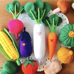 ﾆｯｺﾘお野菜①《フェルトままごと》
