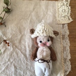 ニット帽子のクマさん