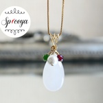 🎄クリスマスにも＊雫のホワイトジェイド＊ガーネット・パール・ダイオプサイトネックレスチャーム