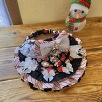 犬・猫の首輪　28～31　cocoちゃんバンダナチョーカー　数限定・黒×銀色×白　クリスマス・オーナメント柄