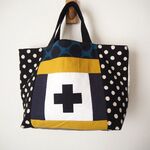 モノトーン　ランダムパッチ　　横長トートBAG　　クロスプリント　ドット　