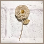 立体刺繍のお花のブローチ＊アイボリー