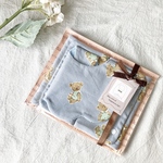 男女兼用ギフトセット〔S〕くまさん（青みグレー）　 ＊出産祝い　ギフト　プレゼント　男女兼用　スタイ　抱っこ紐カバー　よだれカバー　よだれかけ　くま　ナチュラル　可愛い　ジェンダーレス