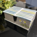 手刺繍入り　名刺入れ　カードケース