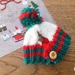 aiboちゃんの大きなボンボンのニット帽　Xmasバージョン(緑色と赤と白)