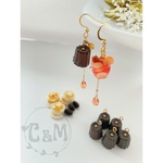 紅茶のしずく🍊/紅茶オレンジペコとカヌレのピアス/ミニチュアスイーツ/フェイクスイーツ/樹脂粘土/レジン/プレゼント/ミニチュアピアス/フェイクピアス