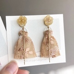 ［耳のドレス］山吹色のくすみカラー