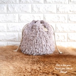 SALE【一点物】ファー × 巾着バッグ　ファーバッグ　ニットバッグ