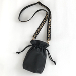 フェイクレザー×刺繍リボン　3wayスマホショルダーバッグ（スマホショルダーストラップ）