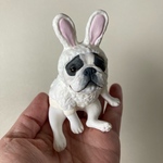 フレンチブルドッグ　パイド　うさぎ　置物　【ペットのようにいつもそばにいてくれるフレブルのフィギュア】
