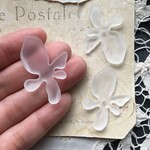 【2粒】37×27mm/マットクリア/フラワーカボション