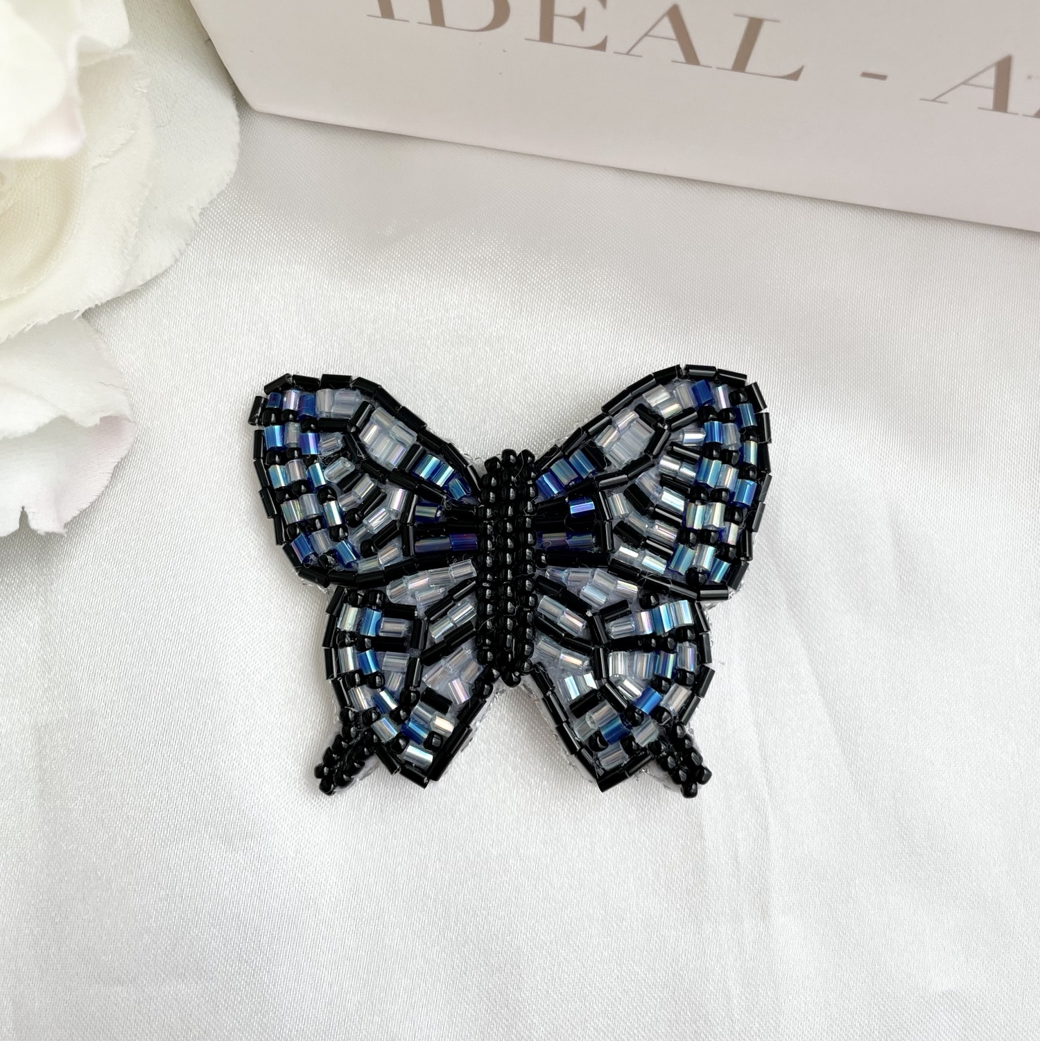 マイケルサイモン】Michael Simon 蝶モチーフ ビーズ刺繍 希少