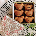 【ウィリアム・モリス缶入り】くまさんのはちみつレモンマドレーヌ🍯