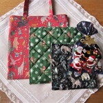 A  リバティクリスマスの　ミニバッグセット　レッド系　お一人様一点でお願いいたします。