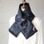 軽くてあったか♪ネックウォーマー（choucho・ダークネイビー/全面刺繍生地）ハンドメイド・ミナペルホネンの生地使用