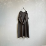 ウールライクファブリックのワンピース。グレー【受注製作】