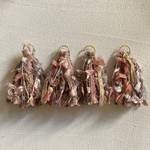 pink beige 引き揃え糸 タッセルパーツ