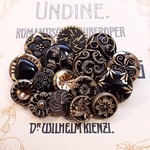 No.480 西ドイツ ヴィンテージ ガラスボタン 16個セット 13mm 18mm ハンドメイド ヨーロッパ 一点物 蚤の市 古いボタン ボタンピアス ボタンイヤリング ボタンアクセサリー 