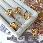 ☆再入荷☆【2pcs】18kgpダブルノットピアス　