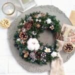  クリスマスリース ❁ 三日月リース　木の実　22センチ