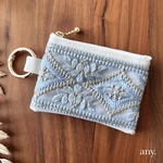 new✨インド刺繍リボンポーチ  淡い水色リボン♡フェイクレザー　アクセサリー入れ 小銭入れ 小物入れ