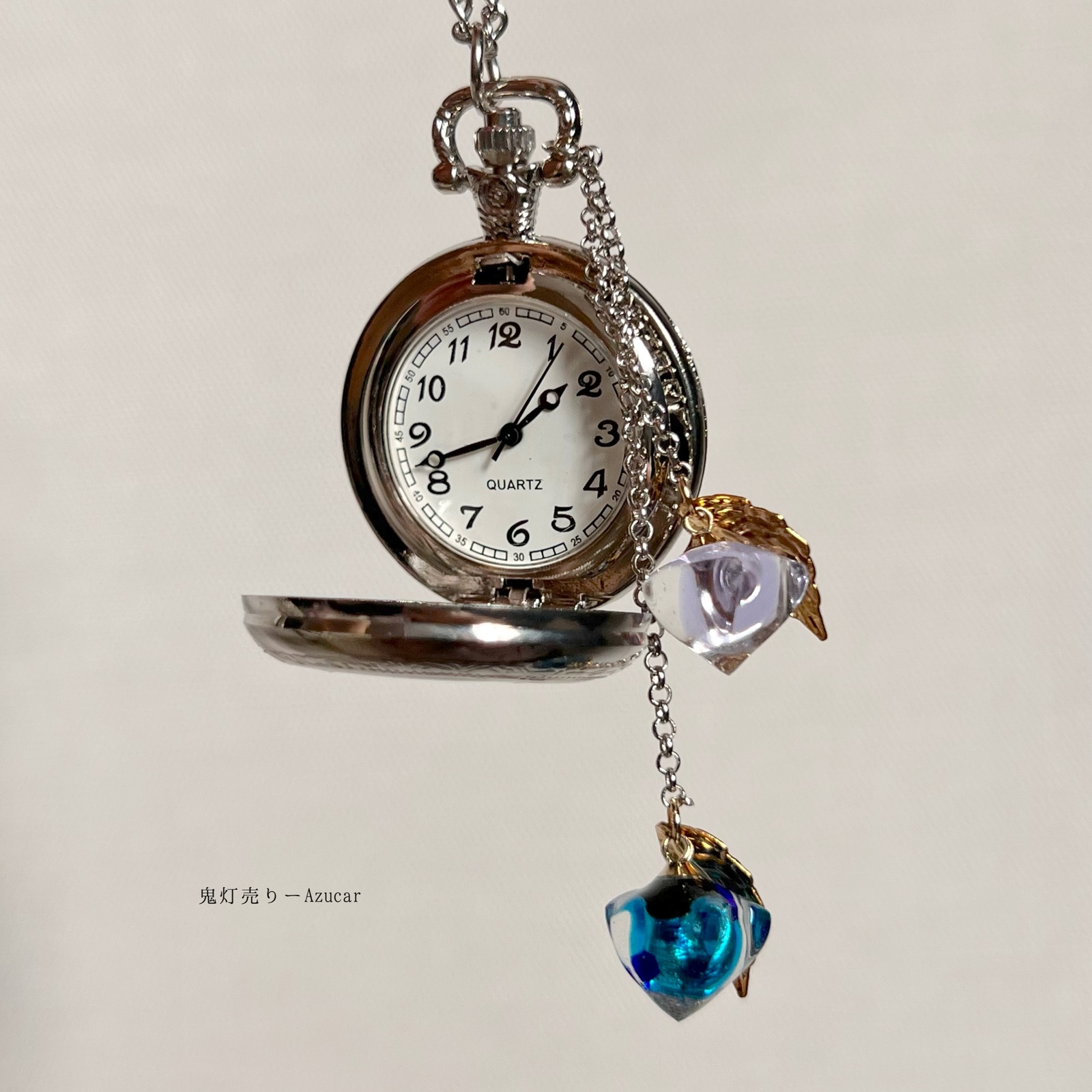 蓄光懐中時計と三日月天球儀と天体魔法使いの月の満ち欠け(夜空