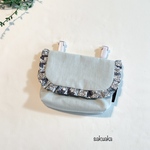 大人可愛い女の子のフリル×ペールモスの移動ポケット