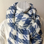 イタリア製　ウール　青白のチェックのストール