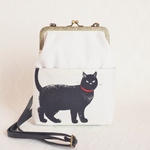 黒猫のホワイトデニムがま口サコッシュ/ショルダーバッグ/スマホショルダー/御朱印帳バッグ/ポシェット