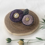 drops flower〜花の刺繍ブローチ
