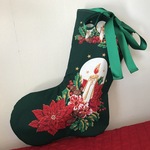 大きな靴下のクリスマスオーナメント（左向き・緑チェック）