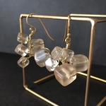 cubes/真鍮無垢×オールドボヘミアン/古色クリア玉のピアス