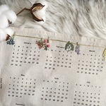 new［一点限定品］２０２３年用カレンダー♡刺繍の壁掛けカレンダー(スワッグボタニカル)