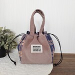 ★NEW★コーデュロイ巾着バッグ　グレージュ✕チェック柄ネイビー
