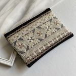 cheerful...様専用　ファスナー母子手帳ケース　インド刺繍リボン　Sサイズ用　マルチポーチ　　お薬手帳ケース　ブラック/オフホワイト