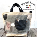 tuttifun＊黒ポケットのベージュ帆布バック