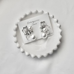 ピアス　イヤリング　揺れる　パール　クリア　シルバー　フラワー　花　シンプル　金アレ対応　結婚式　入学式　成人式　卒業式　ウエディング　個性　韓国　カジュアル　デイリー　フォーマル　じゃらじゃら