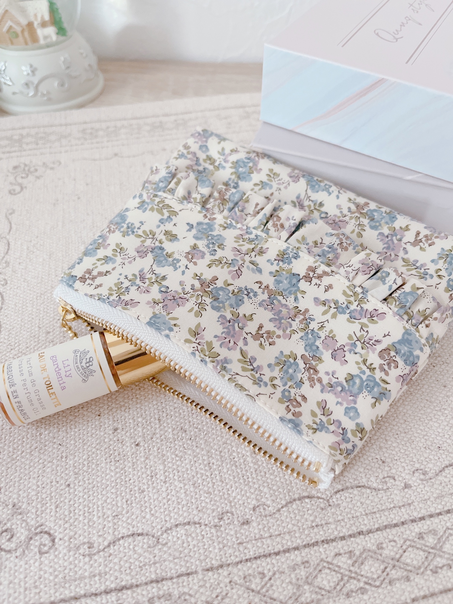 選べる3color♡ ティッシュケース付きフリルポーチ リバティ