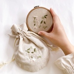 制作キット・植物感じるイニシャル刺繍