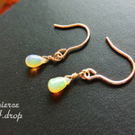 ＊一点のみ＊小粒プレシャスオパールのピアス