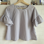 再販::上品♡大きめフリルで乙女なトップス♬ストライプ   ヘアゴム付き♡